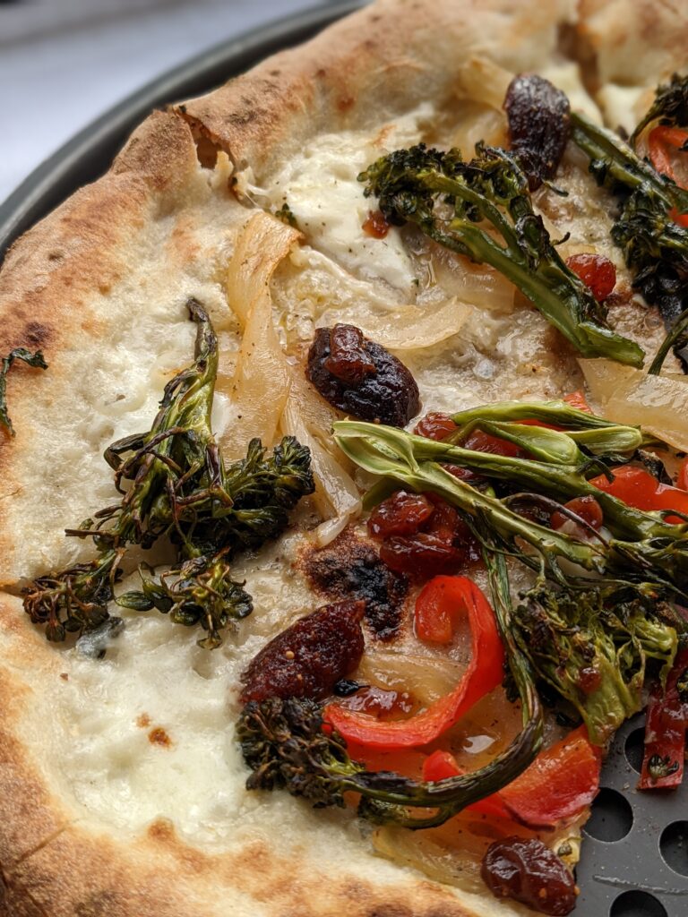 Veggie pizza